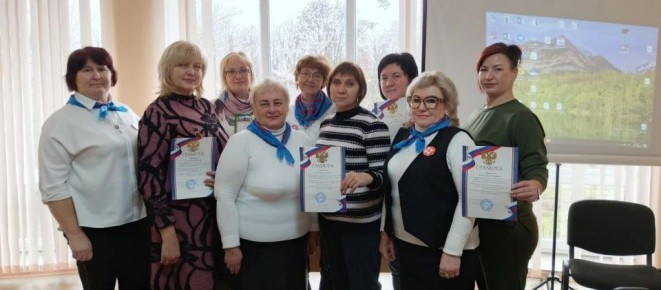 В Куйбышевском районе прошел литературный час «Добрые руки мамы» при поддержке «Единой России»