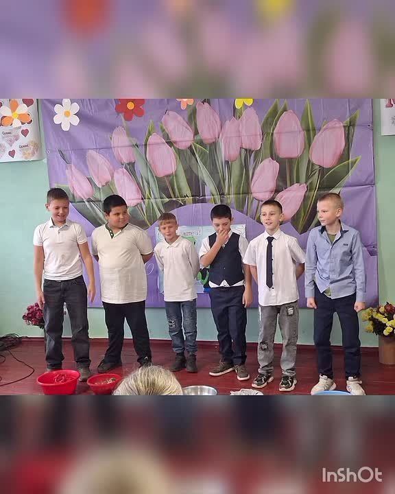 В Розовская СОШ №29 прошел особенный и невероятно душевный праздничный концерт, посвященный самому светлому празднику — Дню Матери!