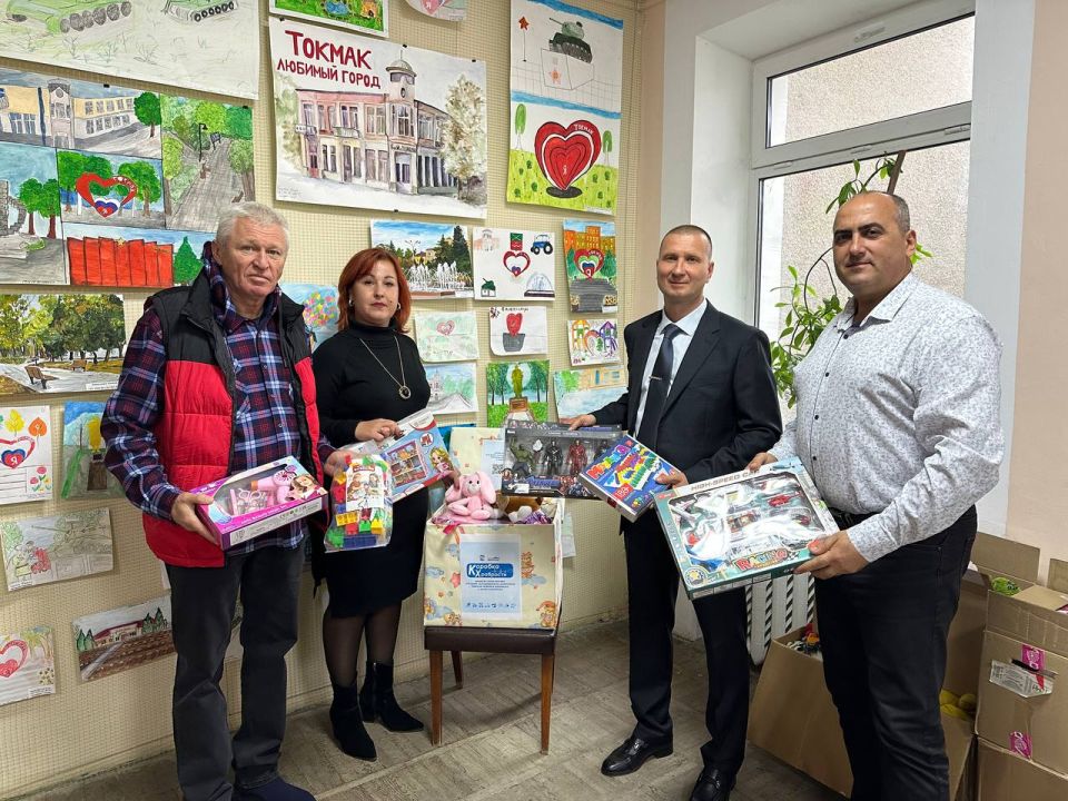 В Токмакском муниципальном округе завершается всероссийская акция «Коробка Храбрости»