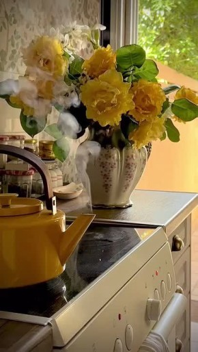 Доброе утро!. Вторник — отличное время, чтобы взять инициативу в свои руки и двигаться вперёд с уверенностью