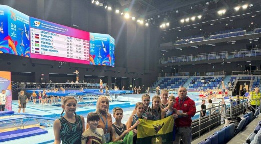 Бердянские гимнасты выступили на соревнованиях по прыжкам на батуте в Москве