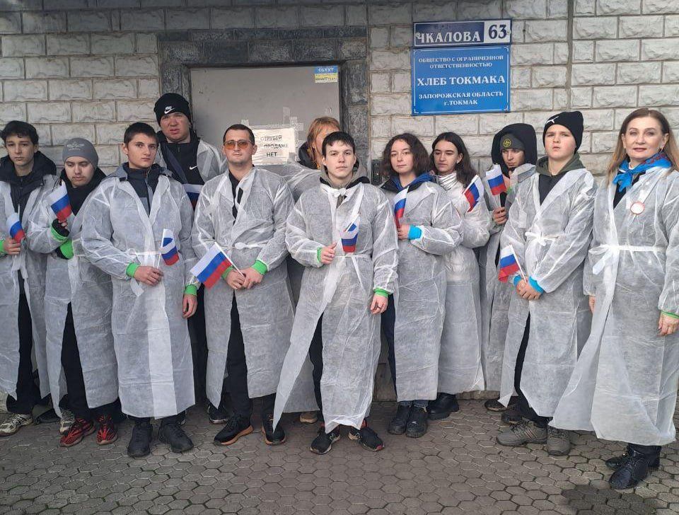 «ПрофТур на «Хлеб Токмака»: студенты увидели производство изнутри»