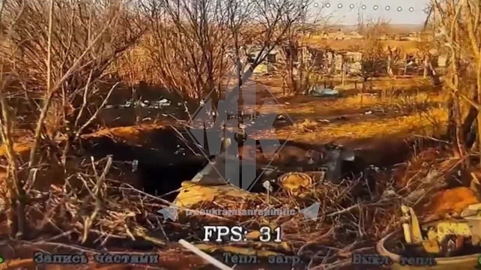 Работа расчетов БПЛА батальона им. Максима Кривоноса. Уничтожены: пикапа в н.п. Мирное; УАЗ "буханка" в н.п. Гулево; САУ 2С1 "Гвоздика" в н.п. Гришино