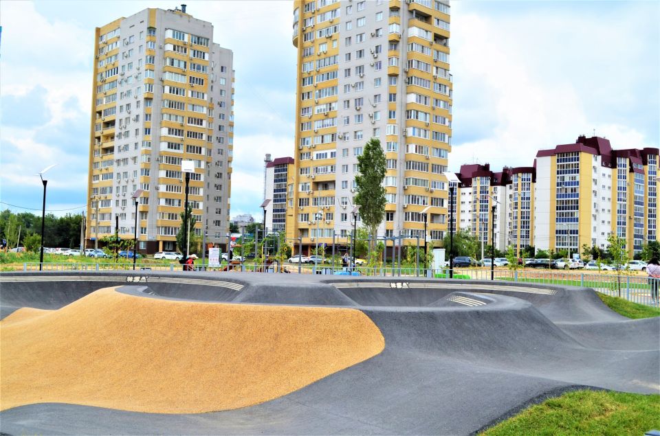 Порядка 80 тыс. общественных и дворовых территорий благоустроили в России с 2019 года