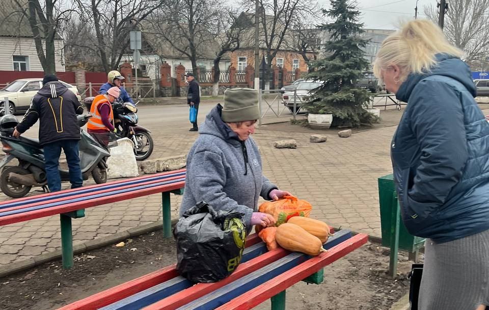 Сотрудники территориального отдела г. Молочанска провели рейд по несанкционированной торговле на территории города