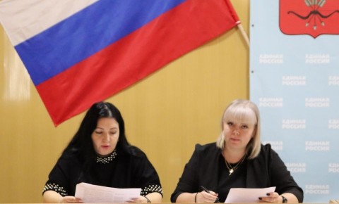 Состоялось очередное заседание комиссии по делам несовершеннолетних