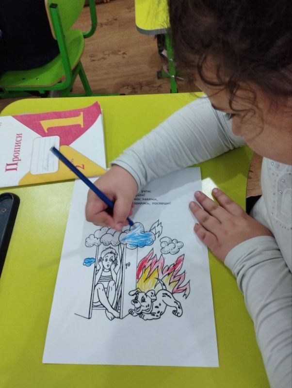 Работники культуры Анновского СДК и библиотеки для учащихся первого класса провели беседу