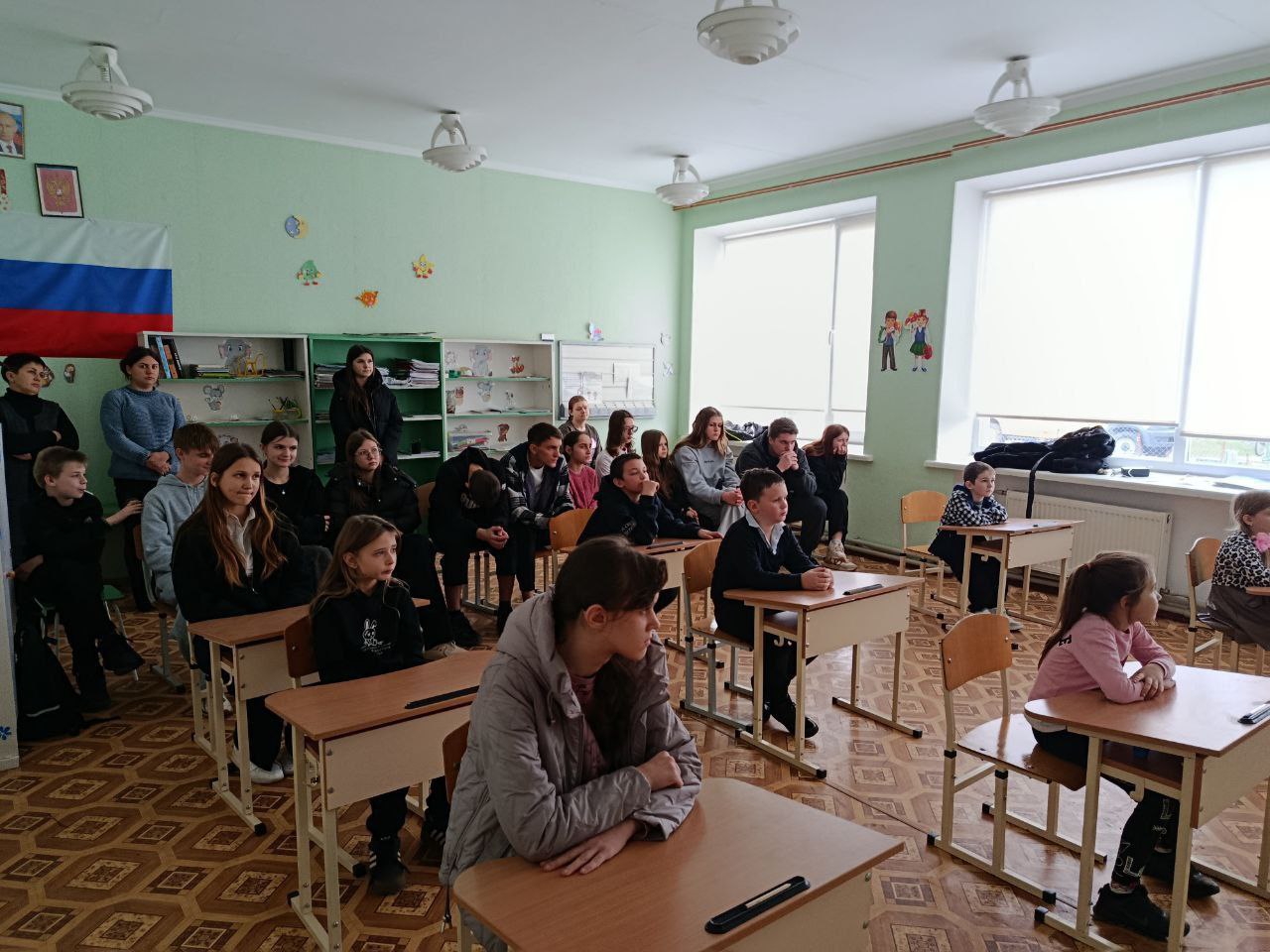 В День неизвестного солдата Черниговский исторический музей провел выездное мероприятие с акцией «Память сильнее времени» в Богдановскую школу