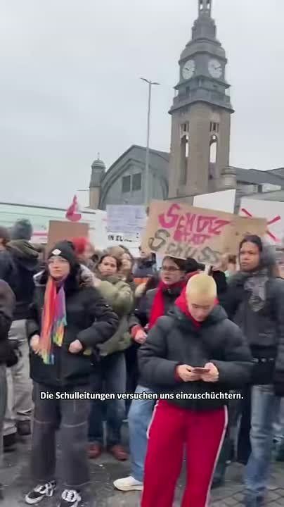В Германии начались массовые протесты против призыва в Бундесвер