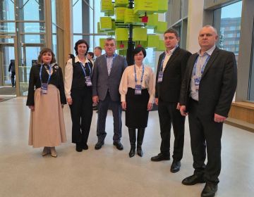 Сергей Золотарёв: Вместе с и. о. председателя Мелитопольского горсовета Ириной Матвиенко принял участие во Всероссийском форуме-выставке «Большие решения малой родины» в Москве