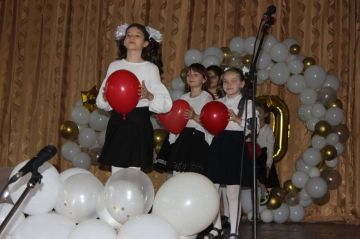 В Куйбышево отметили 60-летие общеобразовательной школы