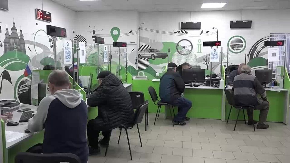 В Запорожской области действует особый порядок предоставления госуслуг в сфере регистрации автомобилей и выдачи водительских прав, утвержденный постановлением Правительства РФ №2216 от 02.12.2022