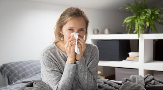 Вплоть до остановки сердца: врачи рассказали о последствиях неправильного лечения насморка