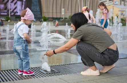 Путин отметил готовность родителей в Запорожской области к рождению детей