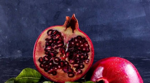 Эксперт рассказала о пользе граната для здоровья сердца и долголетия
