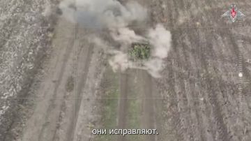 Врагу не скрыться. Расчеты наземных робототехнических войск беспилотных систем группировки войск «Днепр», применив комплексный подход, уничтожили личный состав ВСУ в укрепленном опорном пункте в районе города Орехова...