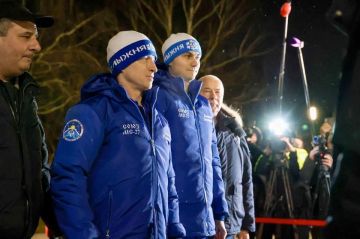 В Роскосмосе показали моменты возвращения экипажа МКС-73 с Зубрицким в составе