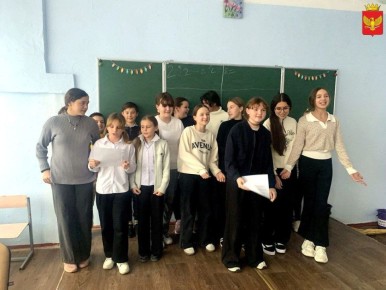 В ГБУ ОО ЗО "Орловская СОШ" проходит Неделя истории и обществознания