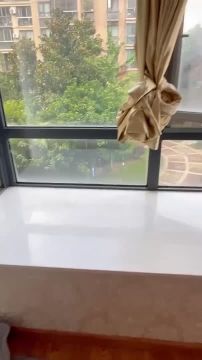 А вот и утро. Когда нужно на работу, но кроватка такая удобная