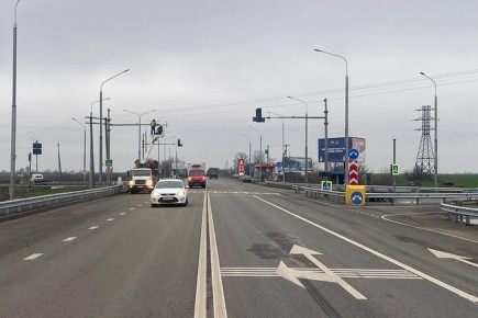 Светофор появился на опасном перекрестке под Мелитополем