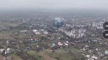 ФАБы на головы ВСУ. Бомбардировщики 11 гвардейской армии ВВС и ПВО нанесли удары по высотной застройке в Гуляйполе, где у противника располагались огневые точки и наблюдательные пункты