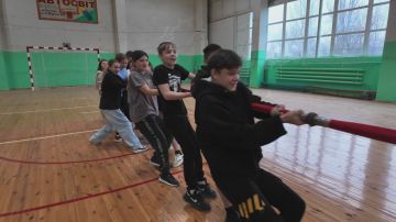 День Конституции: праздник знаний и спорта!