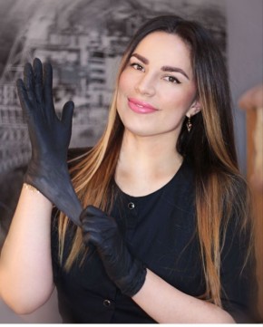 8. Приём ведёт команда специалистов с медицинским образованием в области косметологии прием будет проводиться 8 января