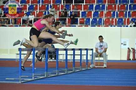 6–8 декабря в Волгограде прошли XXI Всероссийские соревнования по лёгкой атлетике на призы олимпийской чемпионки Елены Слесаренко