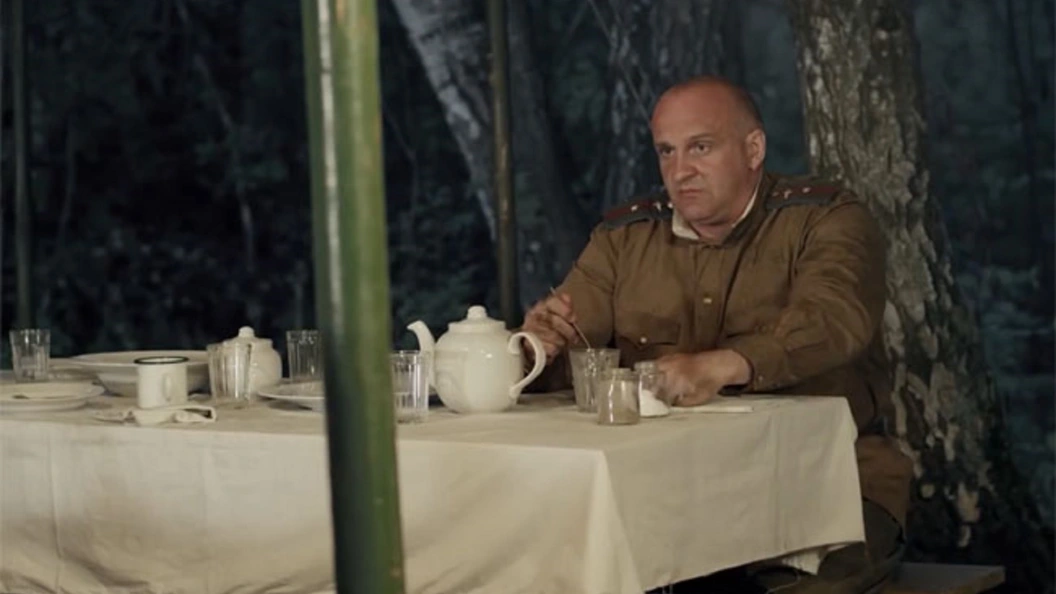 Жёсткий вывод боевого офицера Огурцова: "Актёры - слабый народ. Потому что папами, мамами в попы зацелованы"