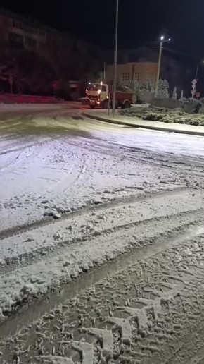 Первый снег в Токмаке устроил экзамен коммунальщикам