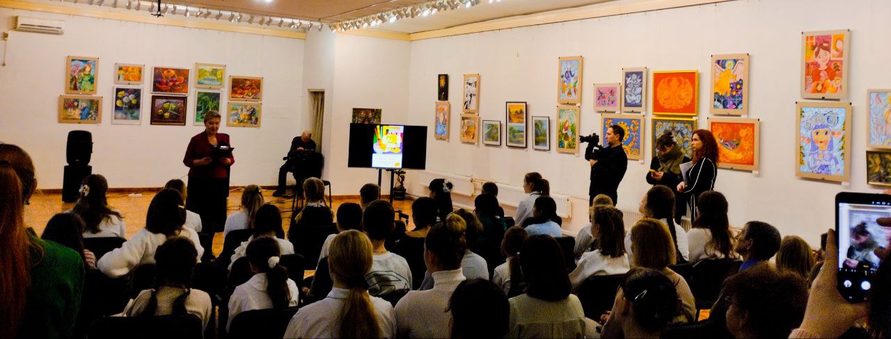 12 декабря в Художественном выставочном зале, произошло сразу несколько торжественных событий!