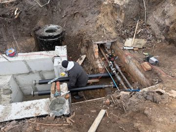 В Светлодолинском шефы из Севастополя начали прокладку труб водопровода и тепла к новой котельной