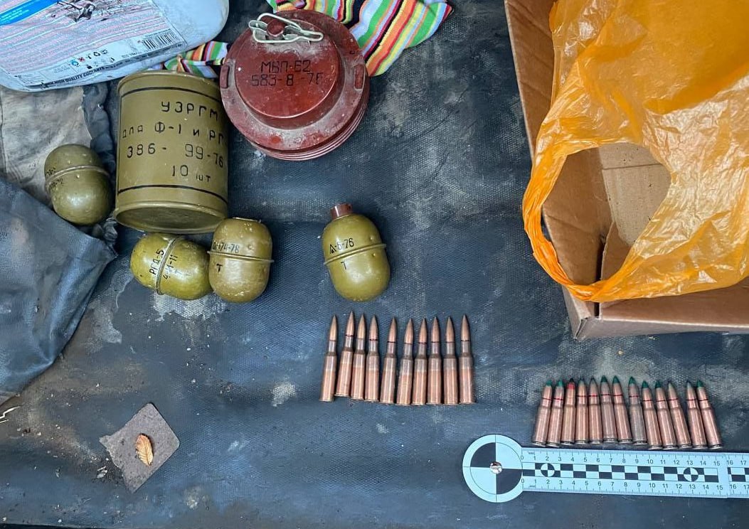 В Мелитополе правоохранительные органы задержали двоих местных жителей при попытке продажи боеприпасов