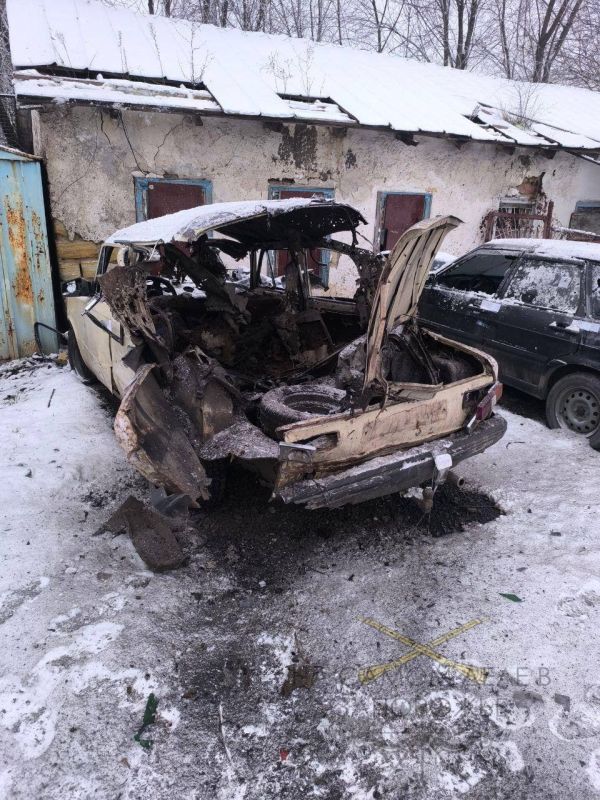 Боевики ВСУ осуществили четыре атаки БПЛА на автомобильную стоянку в городе Васильевке