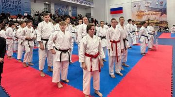 Спортсмены Запорожской области взяли четыре медали на соревнованиях по карате в Москве