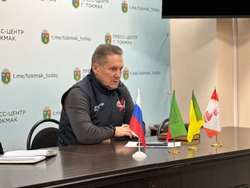 Встретился с руководителями образовательных организаций Токмакского муниципального округа