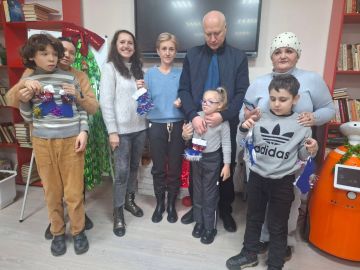 16.11.2025 г. в ГБУ «Комплексный центр социального обслуживания населения» Министерства труда и социальной политики Запорожской области, отделение реабилитации инвалидов участвовали в фольклорном мероприятии с...