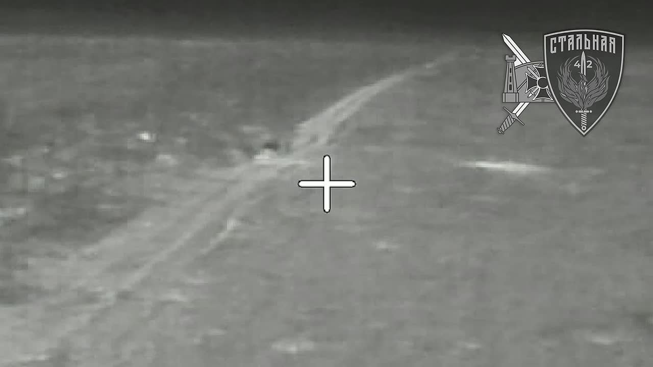 Артиллеристы и дроноводы 71-го гвардейского полка, действуя в связке, поразили автомобиль противника