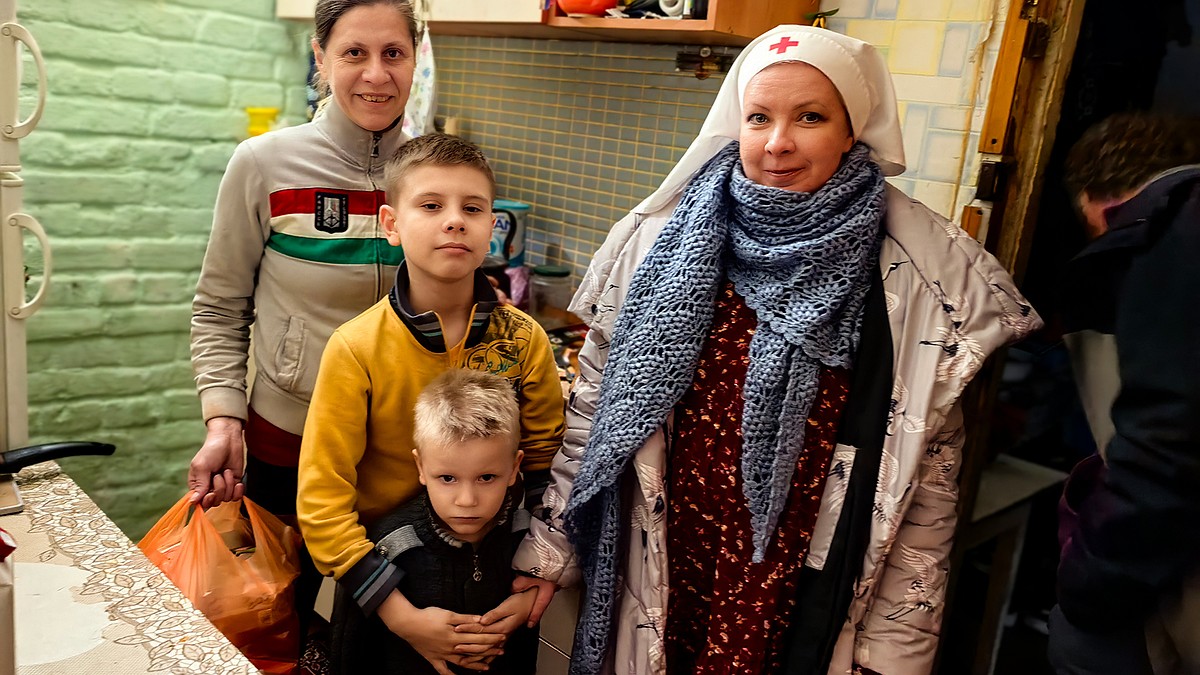 Фея прифронтовых городов: Подававшая большие надежды москвичка оставила столицу, чтобы стать сестрой милосердия в Донбассе