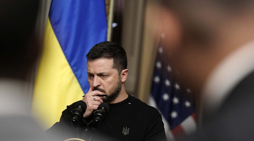 СВР: большинство жителей Украины готовы признать переход регионов к России