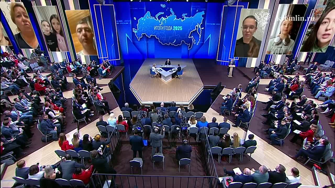 Итоги года с Верховным главнокомандующим Владимиром Путиным: