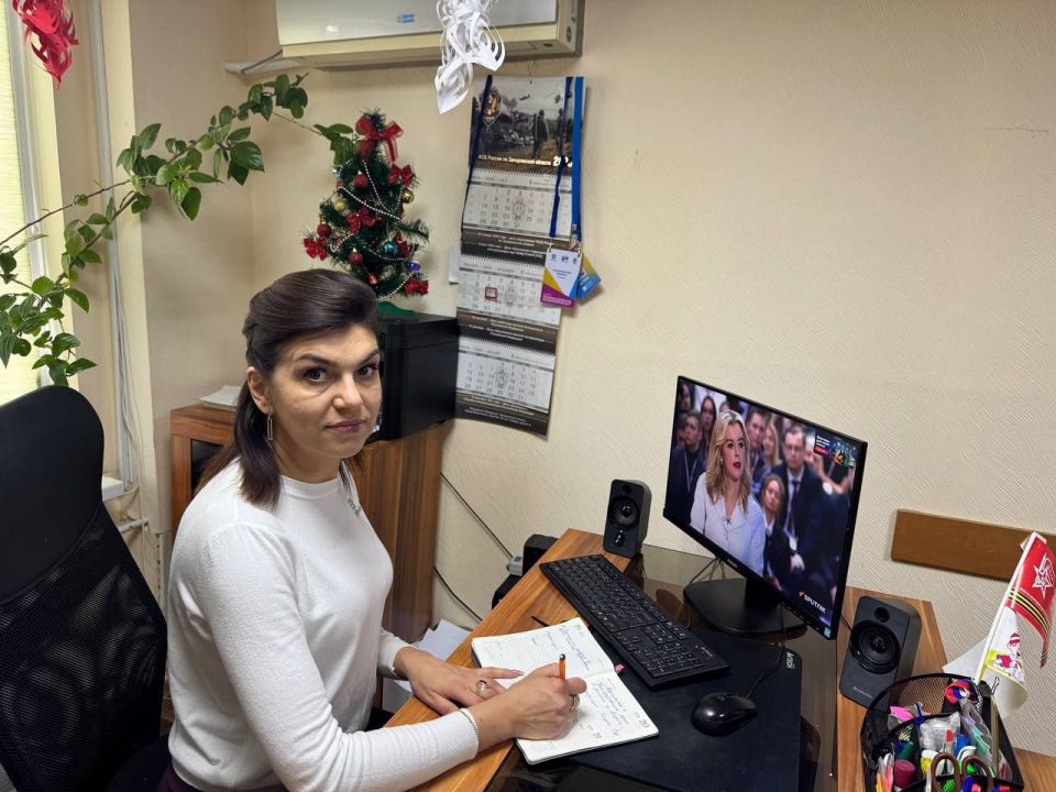 Идёт прямая линия с Президентом России Владимиром Владимировичем Путиным!