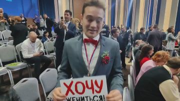 Молодой журналист из Екатеринбурге о волнении и необычной табличке