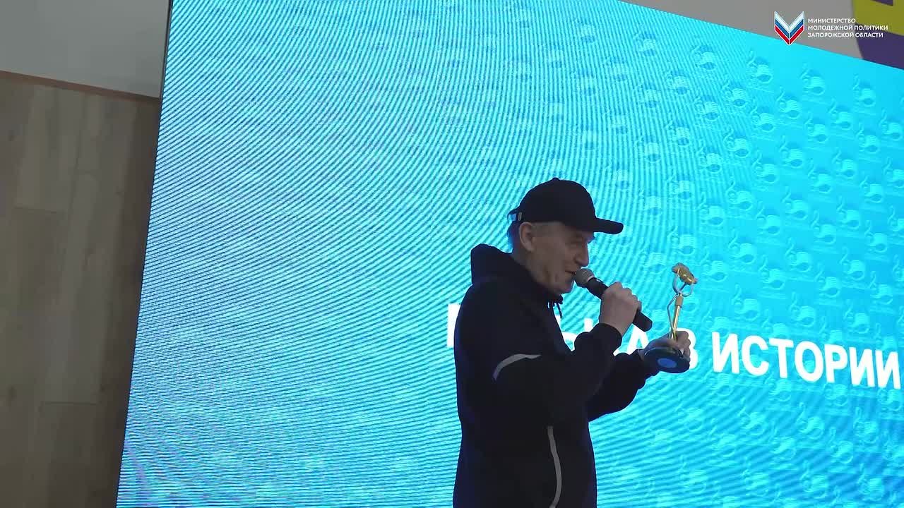 В Мелитополе прошёл квартирник с группой «Южный полюс» и голосами радио «Юг Молодой» Николаем Крупатиным и Юлией Николиной