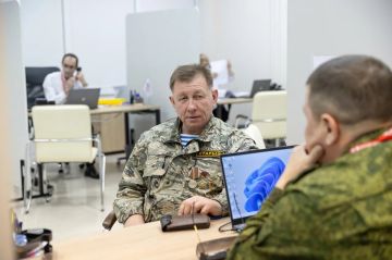 Помощь ветеранам СВО. Помощь в трудоустройстве – одна из самых востребованных мер поддержки, которые фонд «Защитники Отечества» оказывает участникам СВО, которые возвращаются к мирной жизни