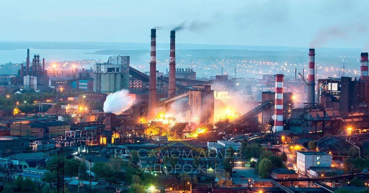 Крупнейшее металлургическое предприятие Украины "Запорожсталь" экстренно остановило производство из-за полного отключения электроэнергии, говорится в заявлении компании