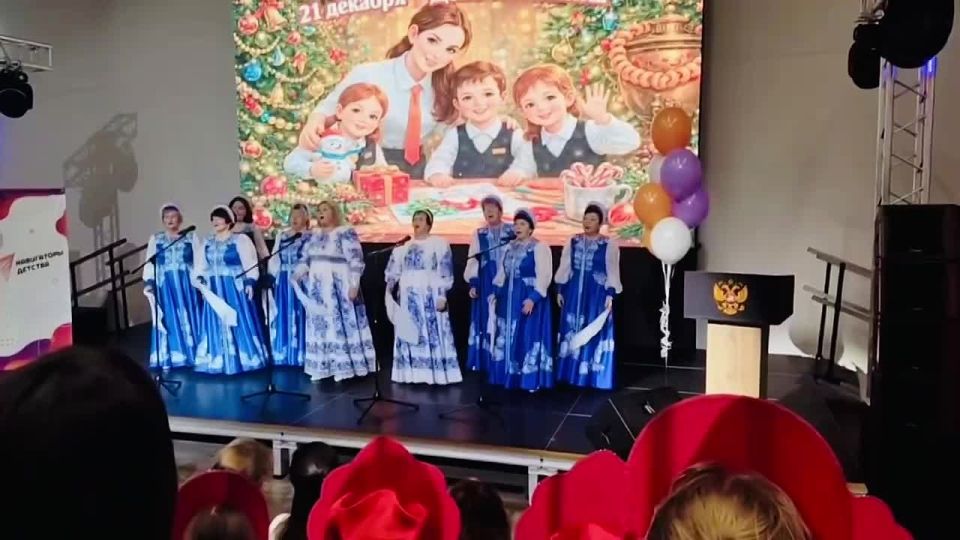 Сердца, отданные детям: в Запорожской области поздравили советников по воспитанию!