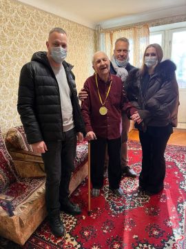 Сегодня ветеран Великой Отечественной войны отмечает столетие