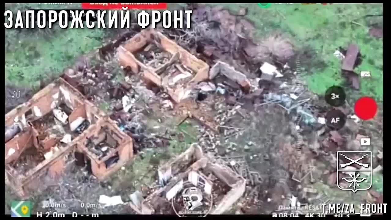 Оператор «Костэн» из группы Немца, 291 полк, отрабатывает по живой силе укронацистов в Новоданиловке на Ореховском направлении Ювелирная работа