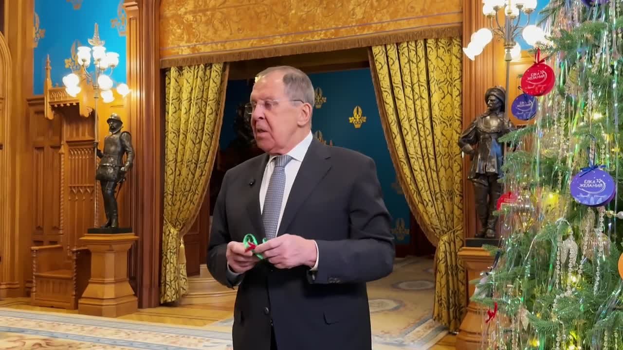 Министр иностранных дел Российской Федерации Сергей Лавров принял участие во всероссийской акции «Ёлка желаний»